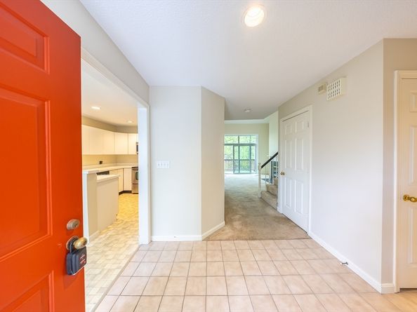 49 Bishops Forest Dr 49, Waltham MA 02452