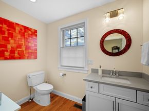 155 Green Street 4, Marblehead MA 01945