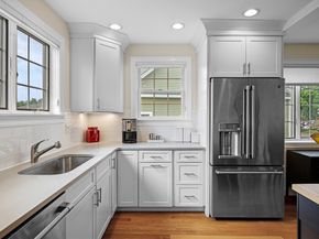 155 Green Street 4, Marblehead MA 01945