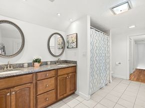 7 Haven Ln, Wayland MA 01778
