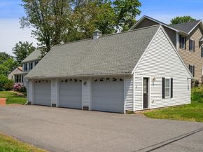 13 Highland Rd, Middleton MA 01949
