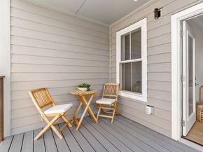 16 Franklin 1502, Salem MA 01970