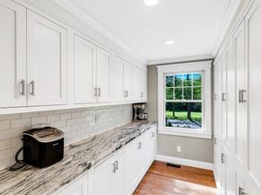 20 Hoyts Ln, Newburyport MA 01950