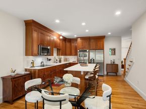 287 Langley Rd 43, Newton MA 02459