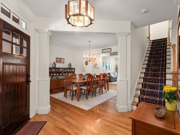287 Langley Rd 43, Newton MA 02459