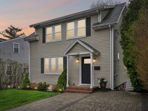 24 Fellsview Ave, Medford MA 02155