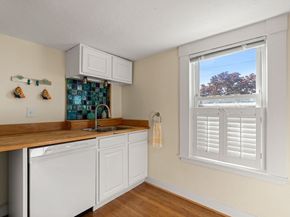 2 Mount Pleasant St 4, Rockport MA 01966