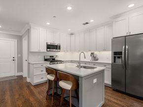 136 Sydney St 5, Boston MA 02125