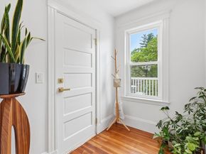 29-31 Cushing St 3, Cambridge MA 02138