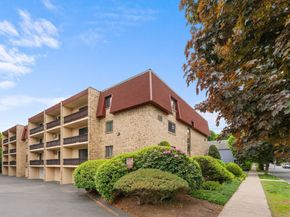 43-51 Albion St C9, Melrose MA 02176