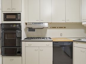 180 Beacon Street 8DE, Boston MA 02116