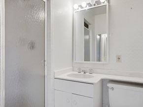 180 Beacon Street 8DE, Boston MA 02116