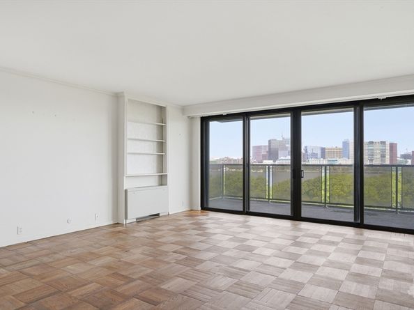180 Beacon Street 8DE, Boston MA 02116