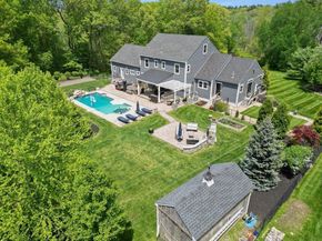 57 Candlewood Dr, Topsfield MA 01983