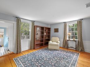 2 Andover St B, Salem MA 01970