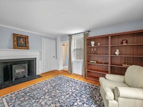 2 Andover St B, Salem MA 01970