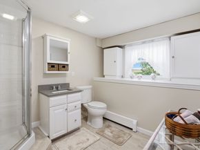 96 Swan Ave, Fitchburg MA 01420