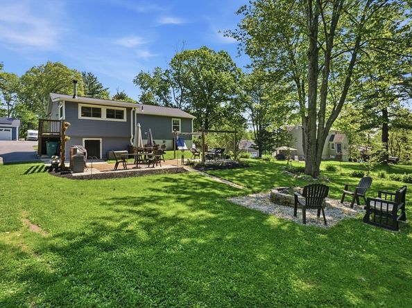 96 Swan Ave, Fitchburg MA 01420
