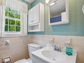 35 Westgate Rd, Framingham MA 01701