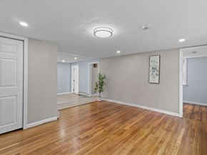 5 Phoenix St, Worcester MA 01604