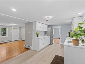 5 Phoenix St, Worcester MA 01604
