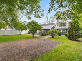 5 Phoenix St, Worcester MA 01604