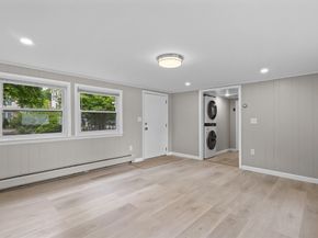 5 Phoenix St, Worcester MA 01604