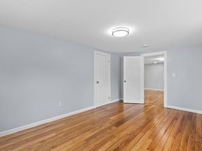 5 Phoenix St, Worcester MA 01604