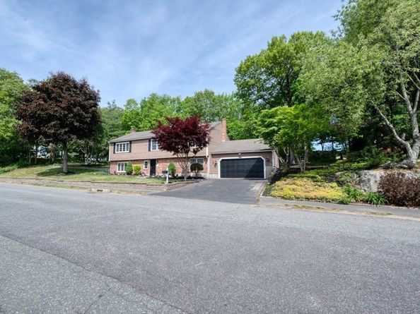 19 Essex Heights Drive, Weymouth MA 02188
