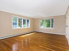 19 Essex Heights Drive, Weymouth MA 02188