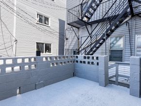 186 Marion 2, Boston MA 02128
