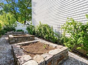 7 Swan Road, Quincy MA 02169