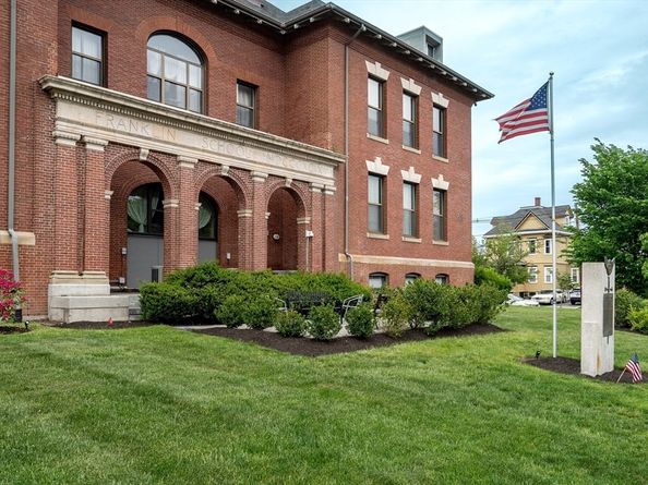 68 Central Ave 304, Medford MA 02155