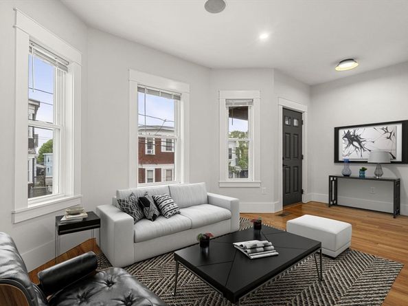 50 Cottage St 1, Chelsea MA 02150
