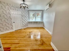 6 Wheelock St, Oxford MA 01540