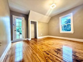 6 Wheelock St, Oxford MA 01540
