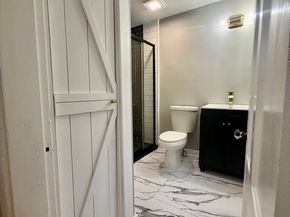 6 Wheelock St, Oxford MA 01540