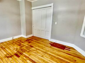 6 Wheelock St, Oxford MA 01540