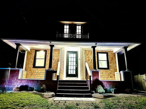 6 Wheelock St, Oxford MA 01540