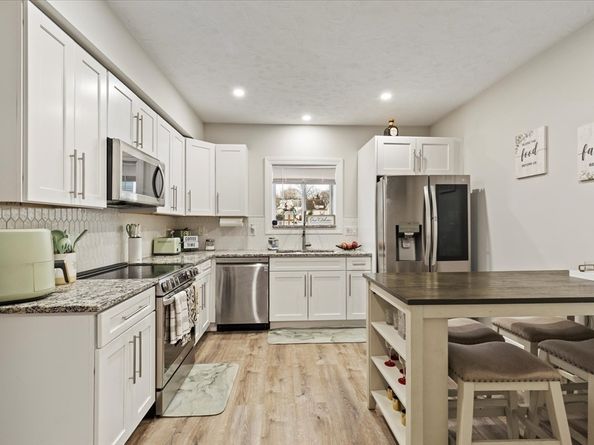 1 Ralph Ave, Worcester MA 01604