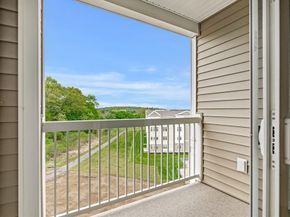 5 Peters Farm Way 311, Westborough MA 01581