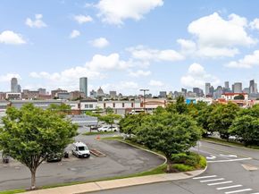 85 Willow Ct 302, Boston MA 02125