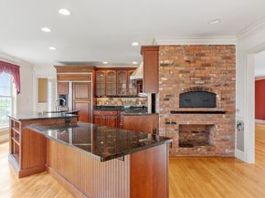 79 Pheasant Run Cir, Leominster MA 01453
