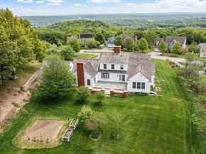 79 Pheasant Run Cir, Leominster MA 01453