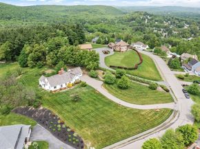79 Pheasant Run Cir, Leominster MA 01453