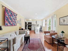 63 Brookdale Cir 63, Shrewsbury MA 01545