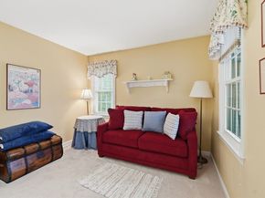 63 Brookdale Cir 63, Shrewsbury MA 01545