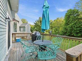 63 Brookdale Cir 63, Shrewsbury MA 01545