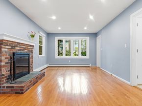 7 Sharon Ave, Norfolk MA 02056