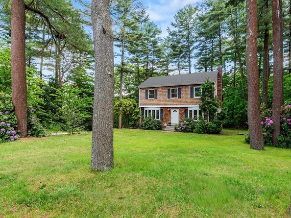 7 Sharon Ave, Norfolk MA 02056